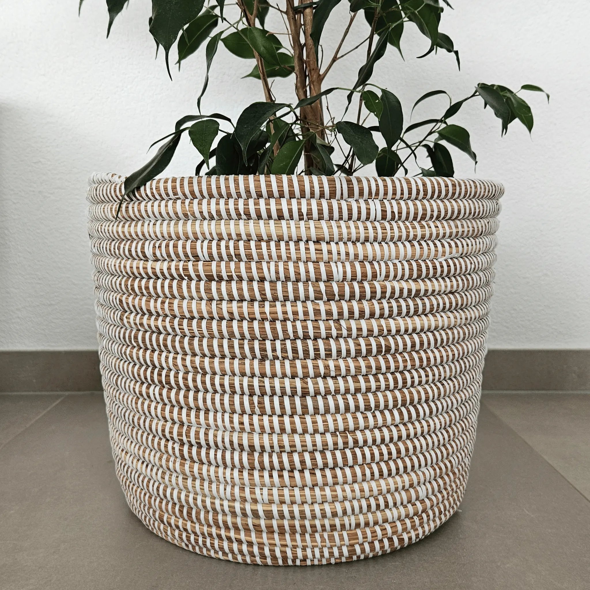 Panier de décoration SIRA AMA Gambia